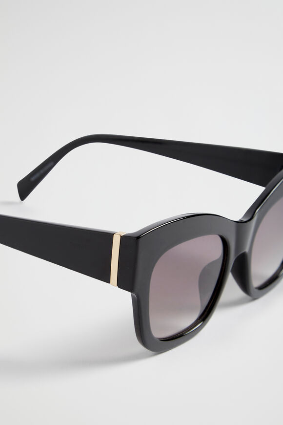 Elle Sunglasses  Black  hi-res