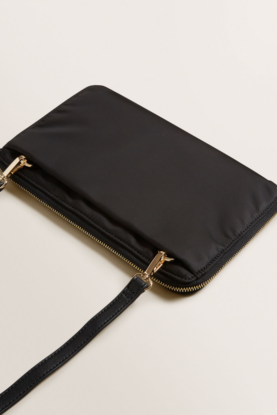 Ultimate Travel Pouch  Black