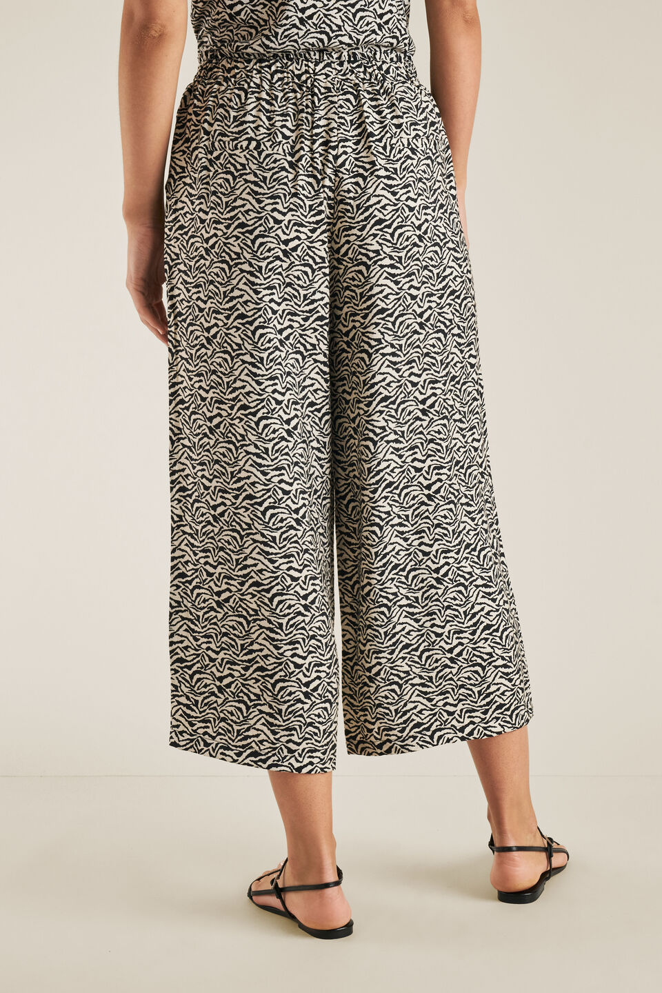 Wide Leg Printed Pant  