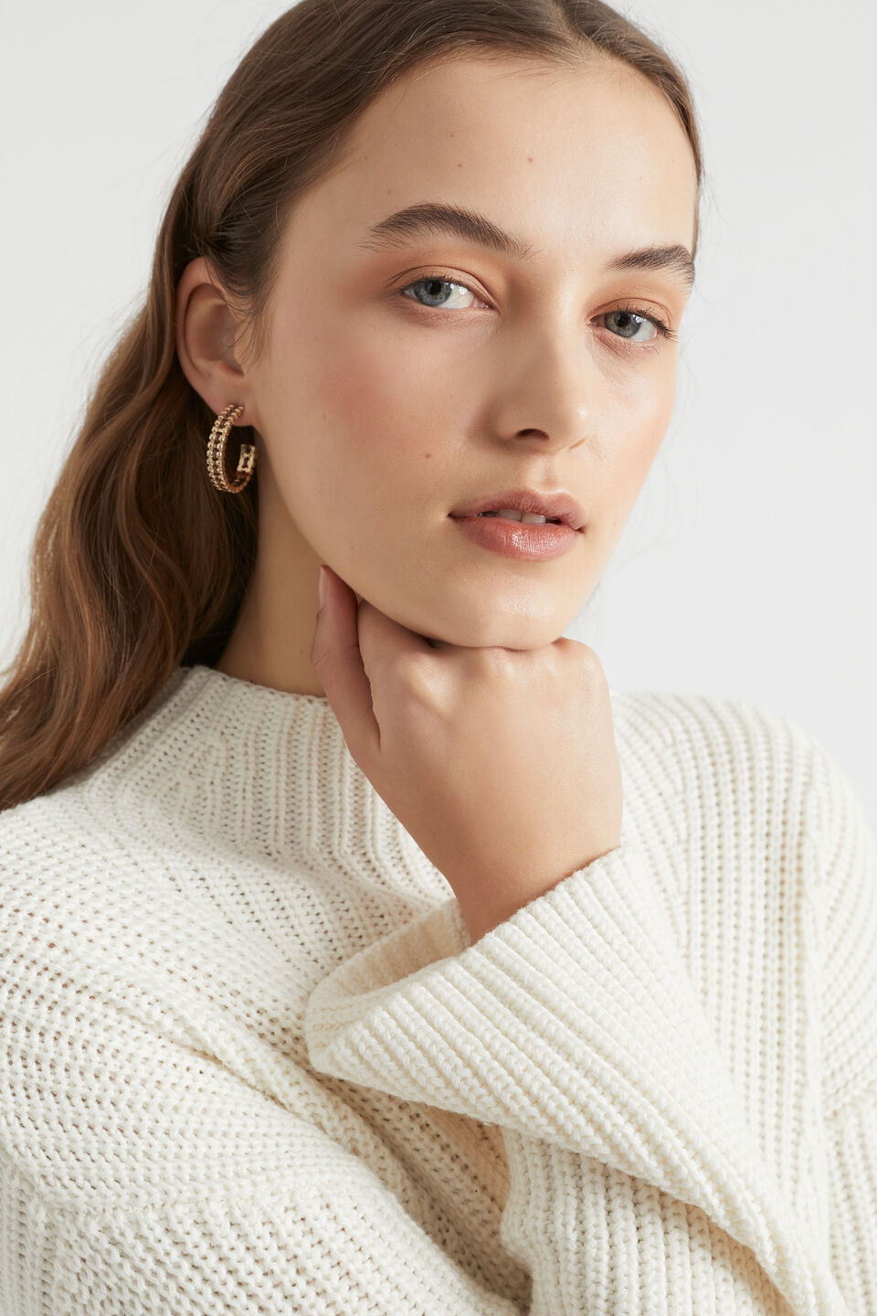 Threaded Hoop Earring  Gold