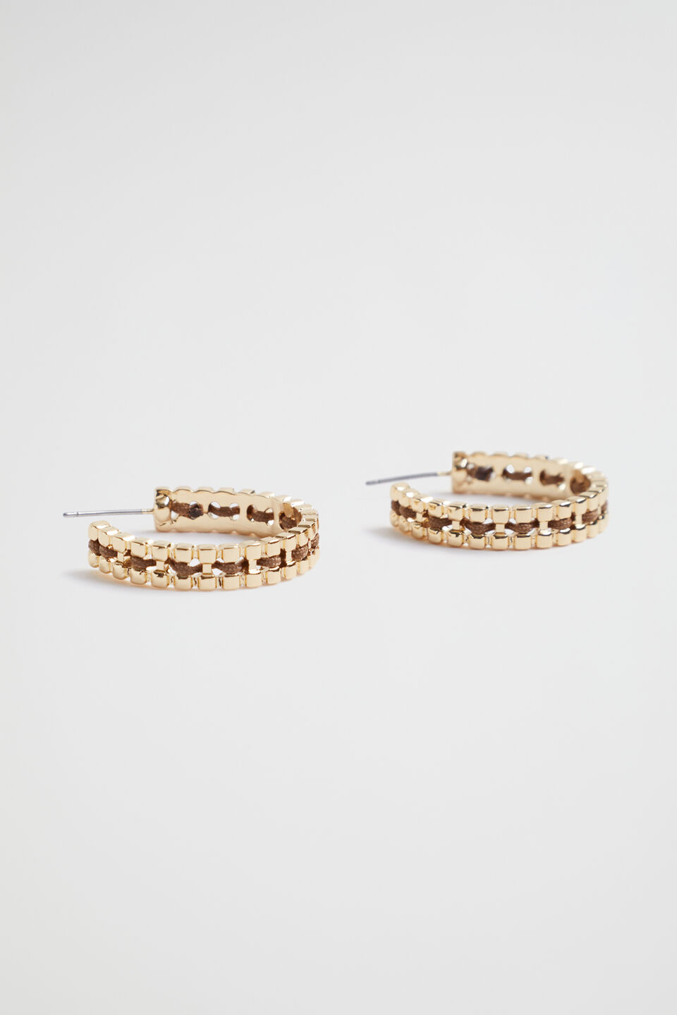 Threaded Hoop Earring  Gold
