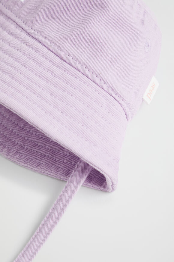 Initial Emb Bucket Hat  I  hi-res