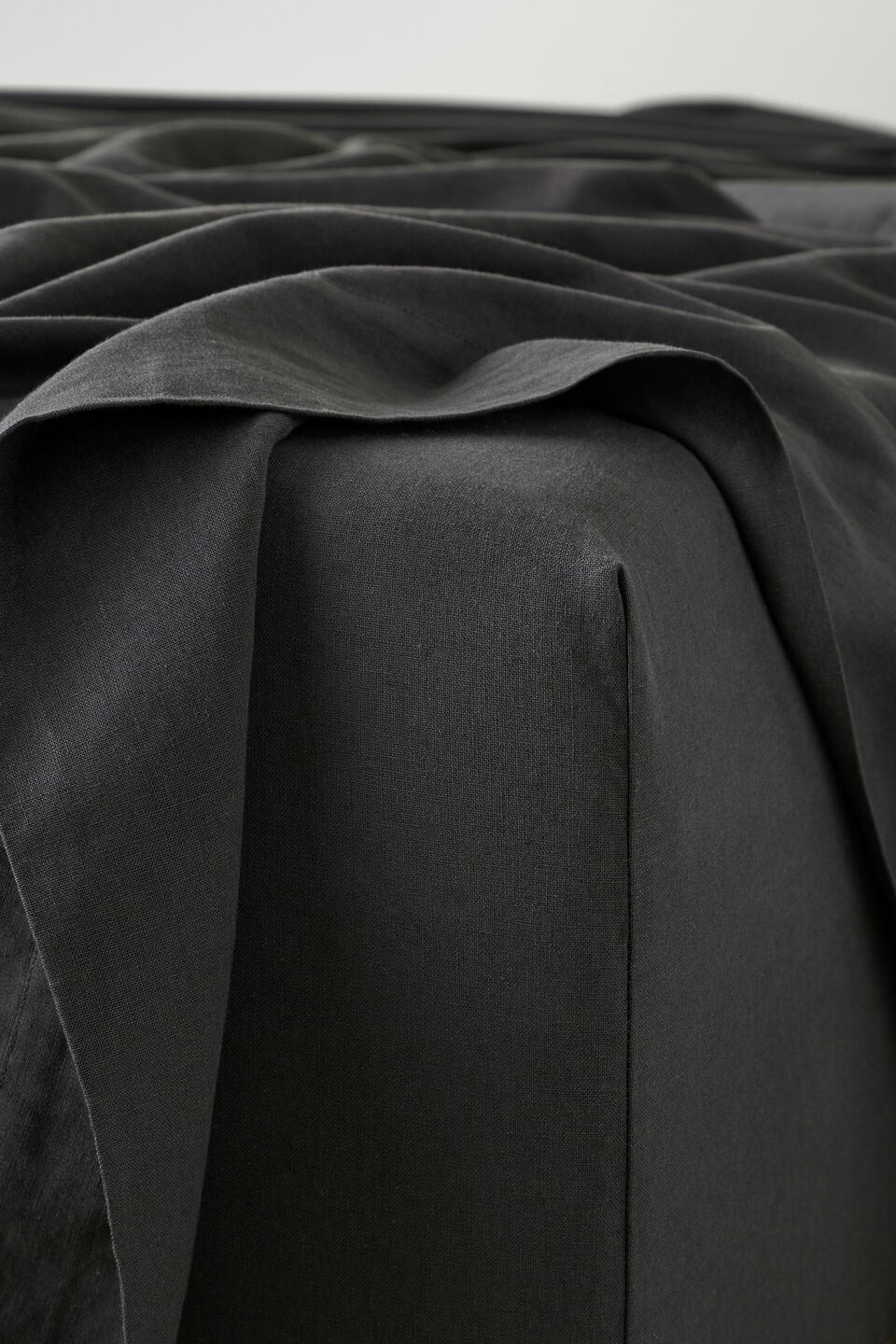 Alba Double Fitted Sheet  Charcoal