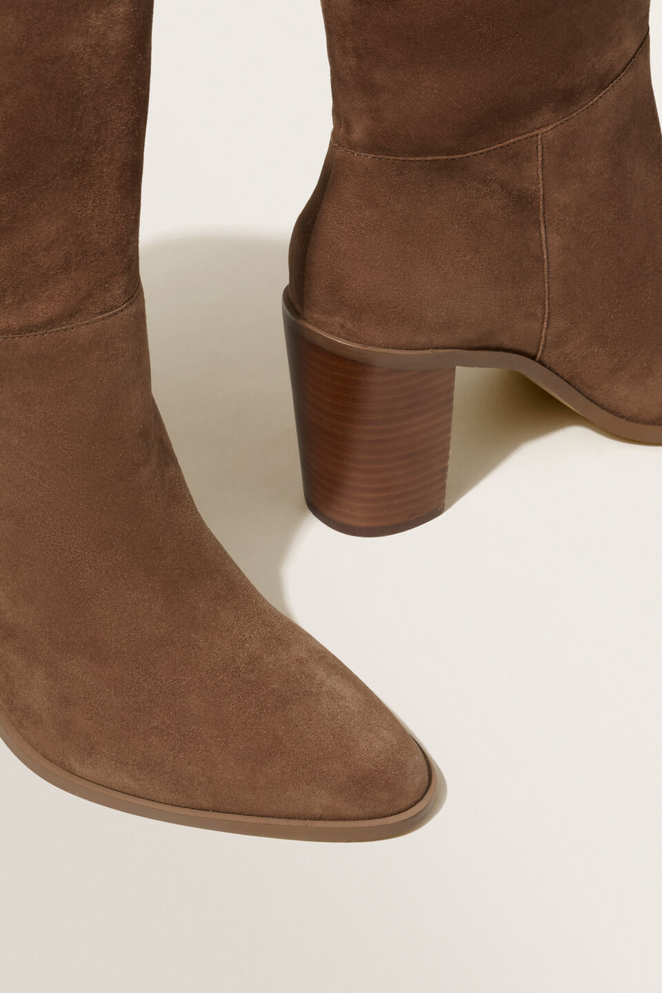 Dana Boot  Molasses