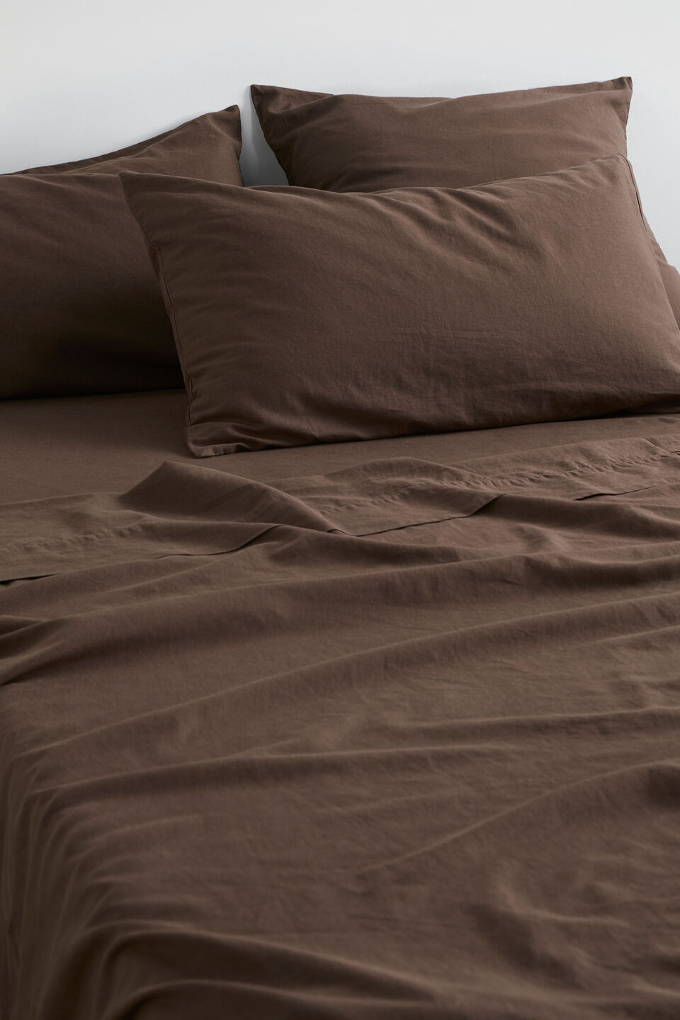 Alba Standard Pillowcase  Chocolate