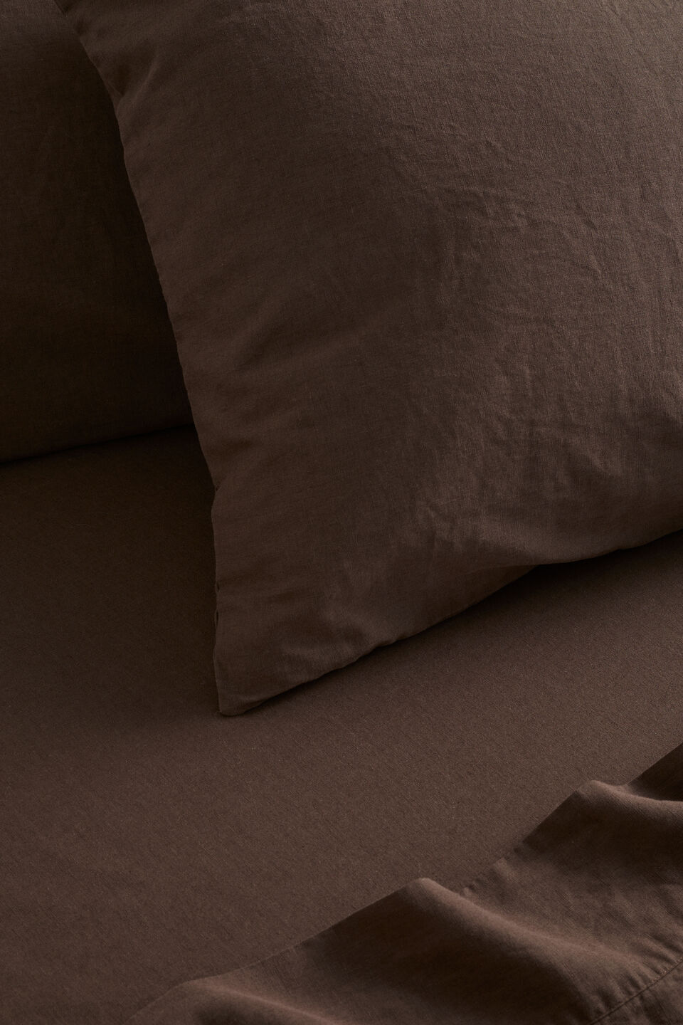Alba Standard Pillowcase  Chocolate