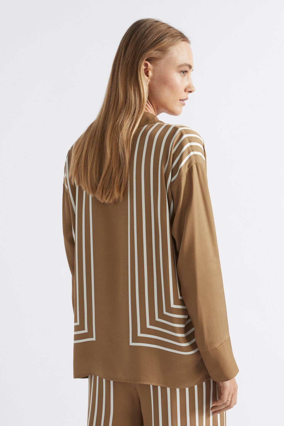 Linear Long Sleeve Shirt  Cloud Cream Geo