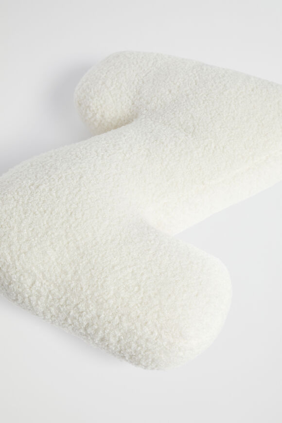 Initial Cushion  Z  hi-res