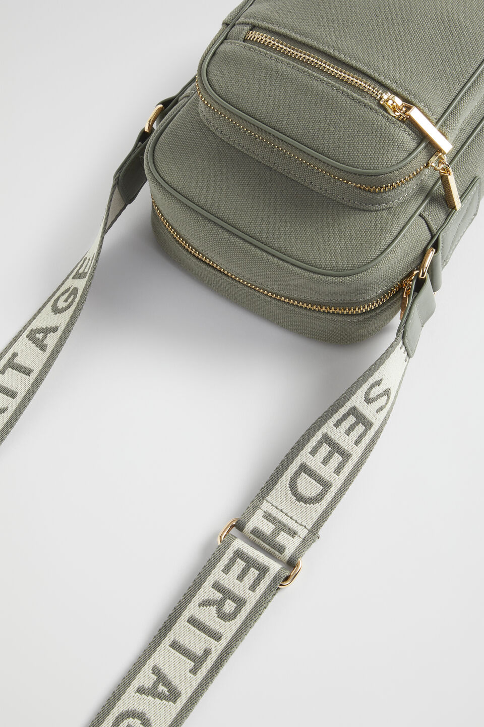 Seed Camera Bag  Smokey Olive