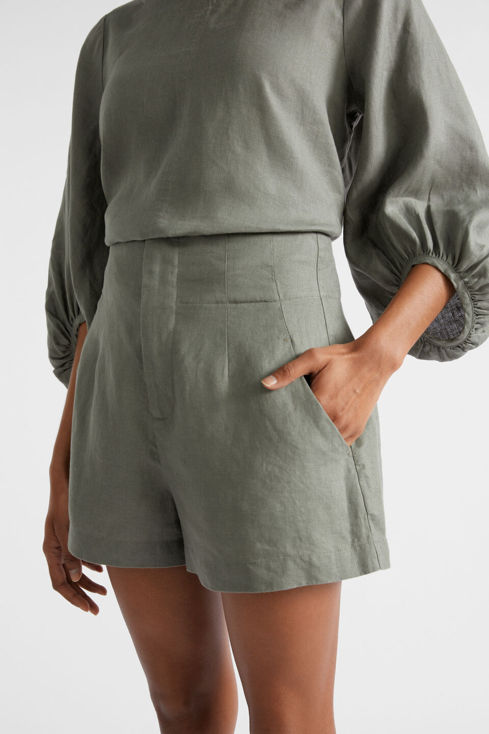 Core Linen Waisted Short  Smokey Olive