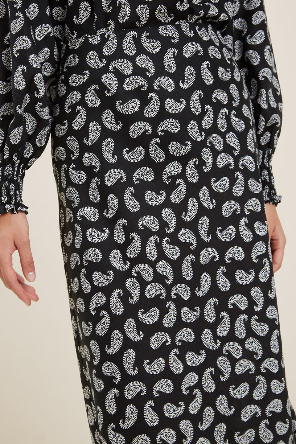 Printed Slip Skirt  Mono Paisley