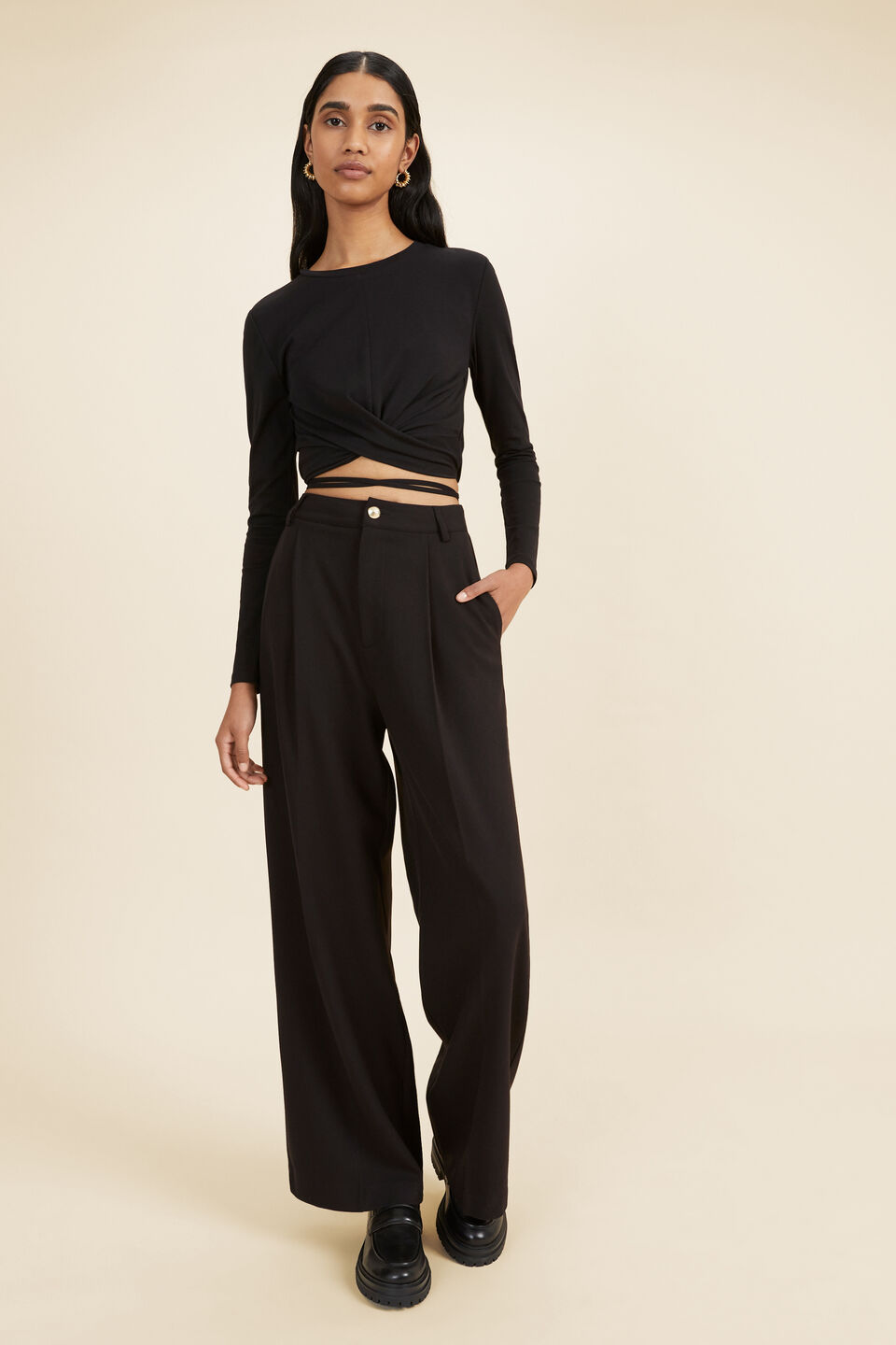 Twist Front Tie Top  Black