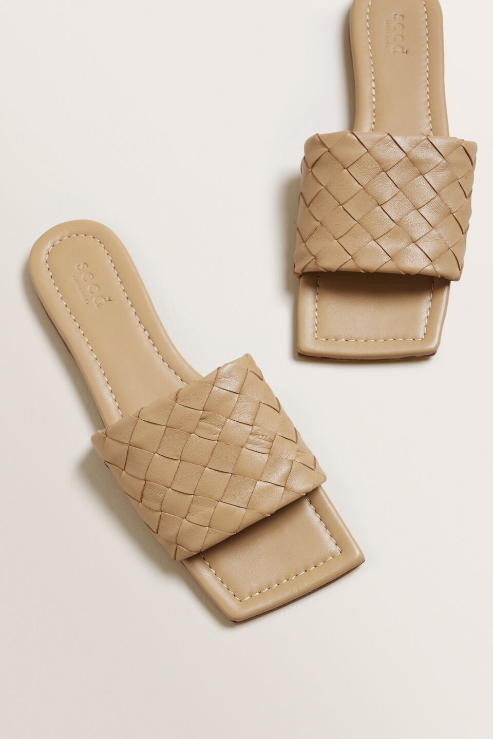 Amber Woven Flat  Beige