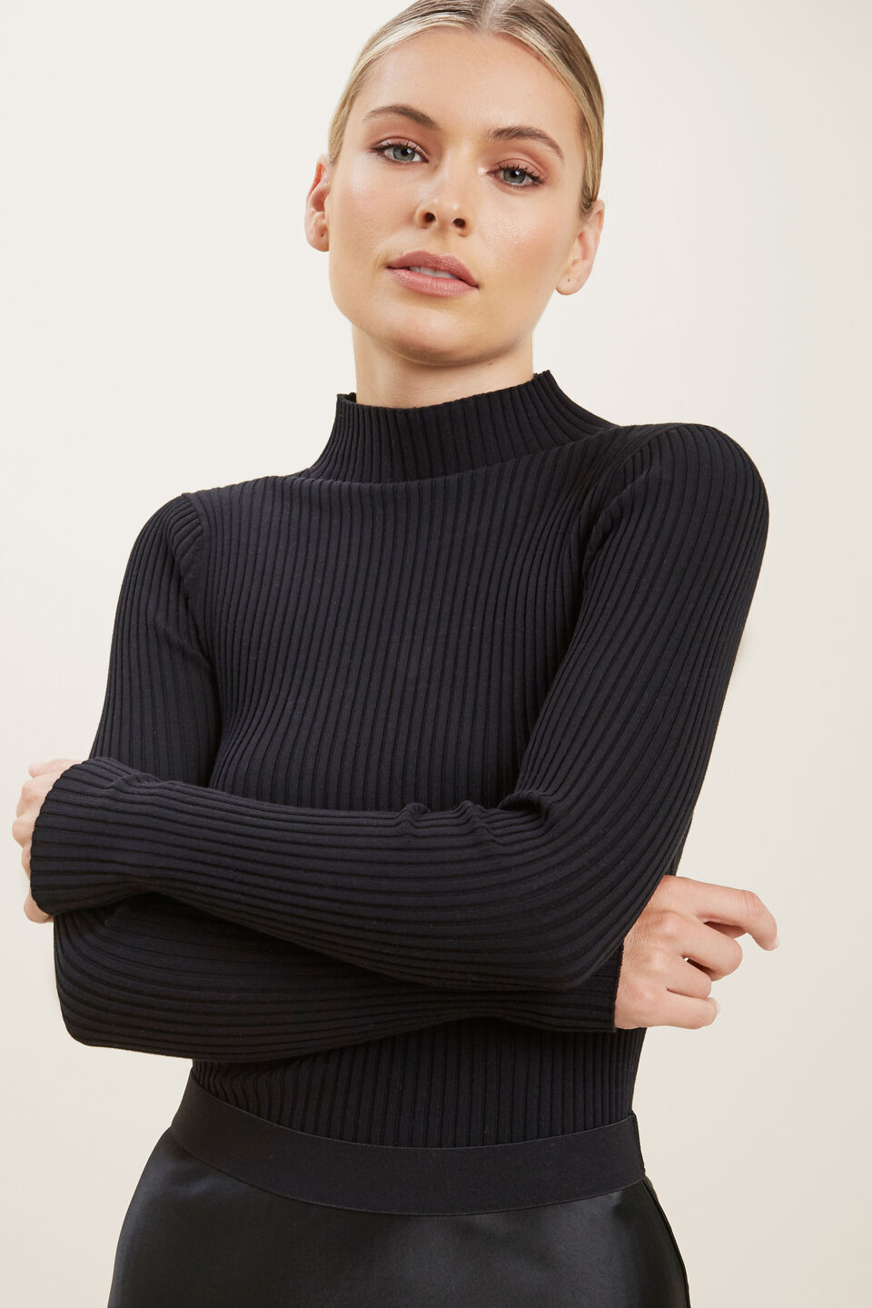 Fitted Rib Sweater  Black
