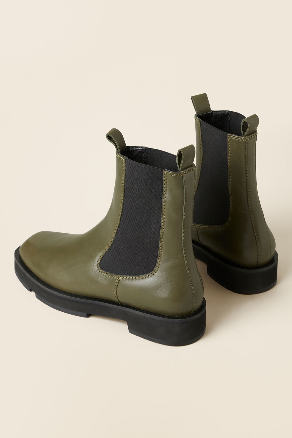 Riley Chelsea Ankle Boot  Woodland Green