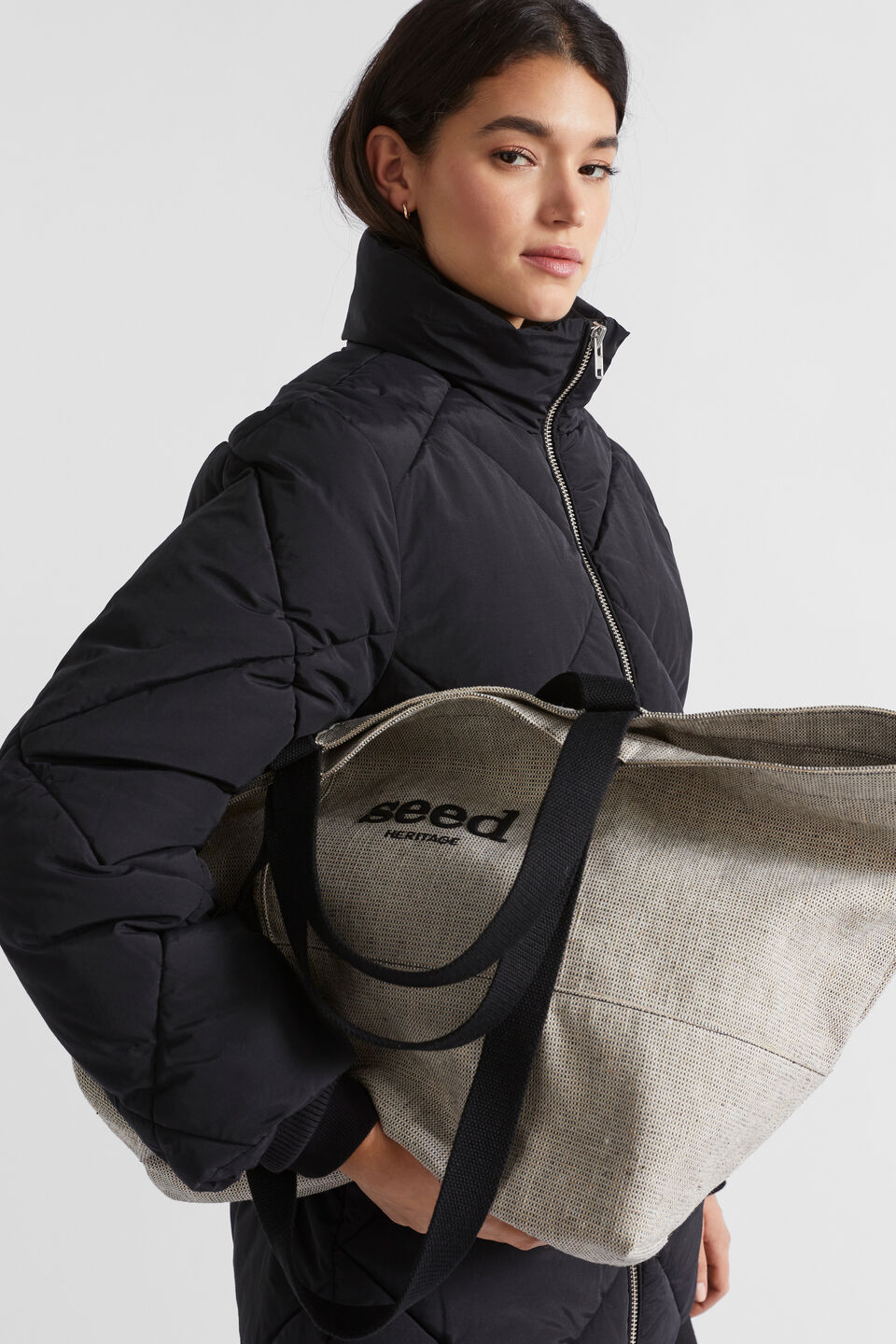 Seed Overnight Bag  Black Natural