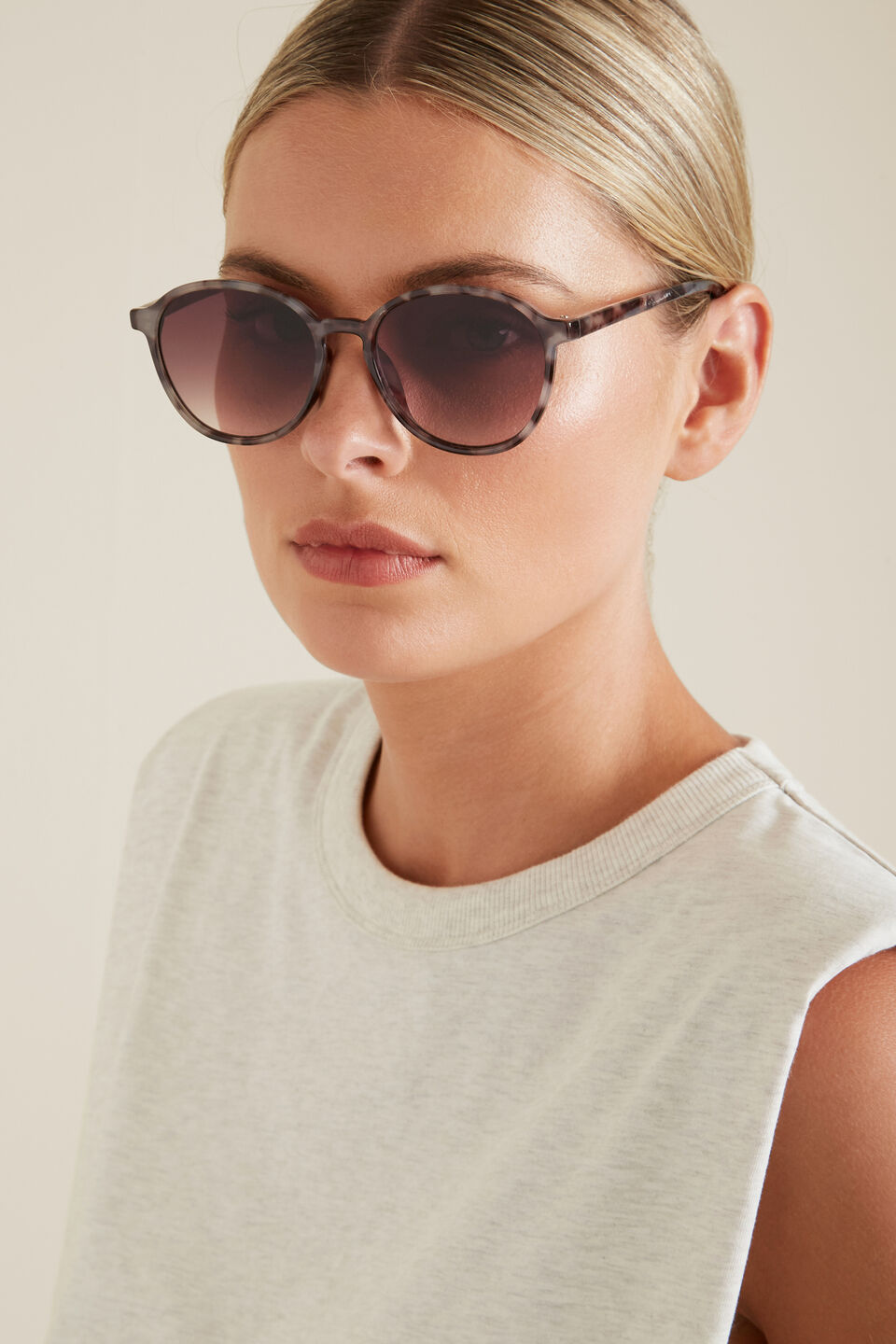 Lucy Round Sunglasses  