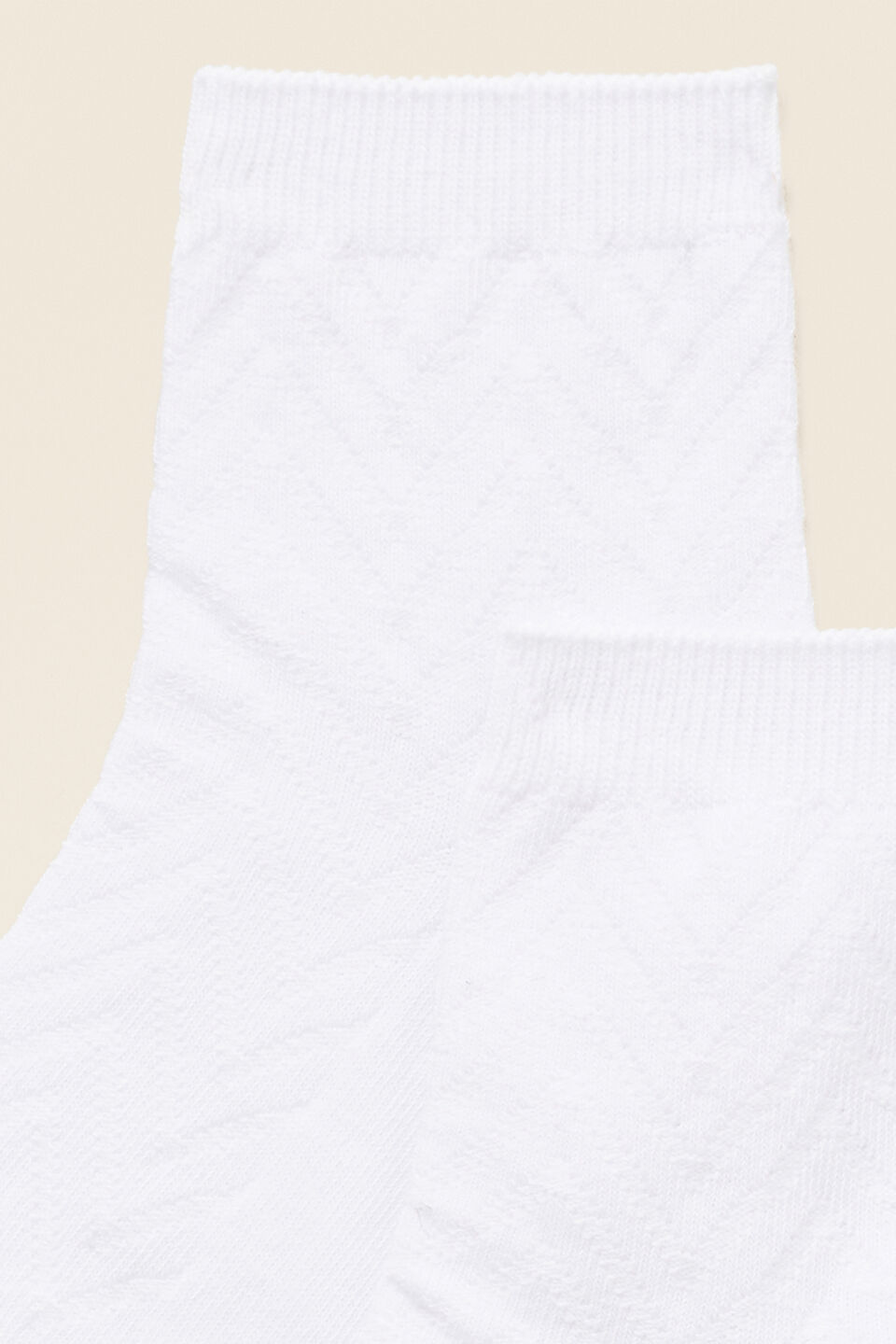 Chevron Knit Quarter Crew Sock  White