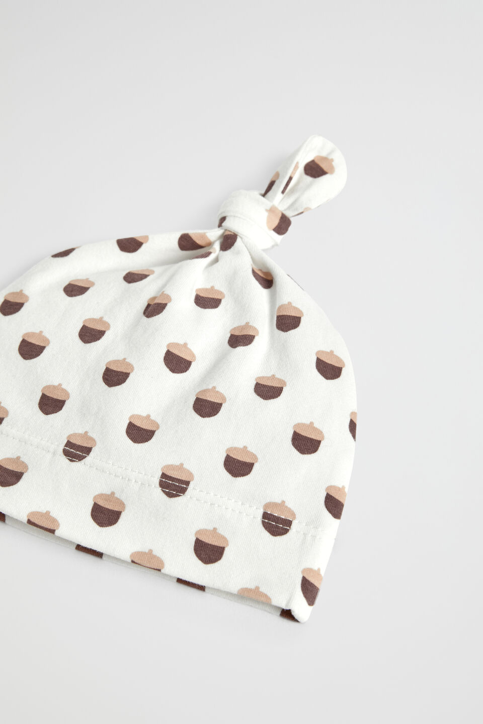 Acorn Knot Hat  Canvas