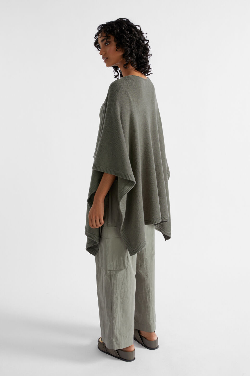 Lightweight Rib Poncho  Smokey Olive