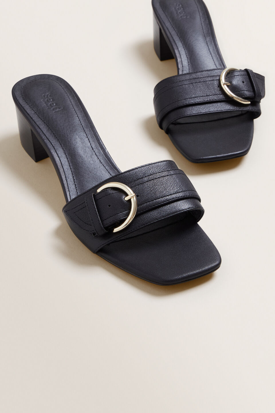 Harri Mule  