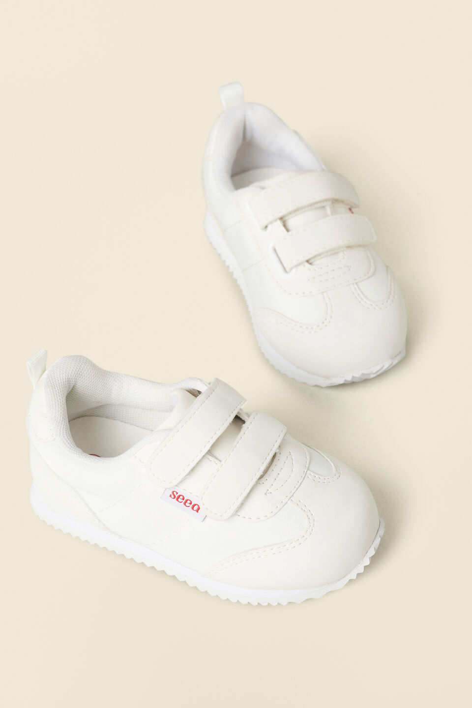 Tab Jogger  White