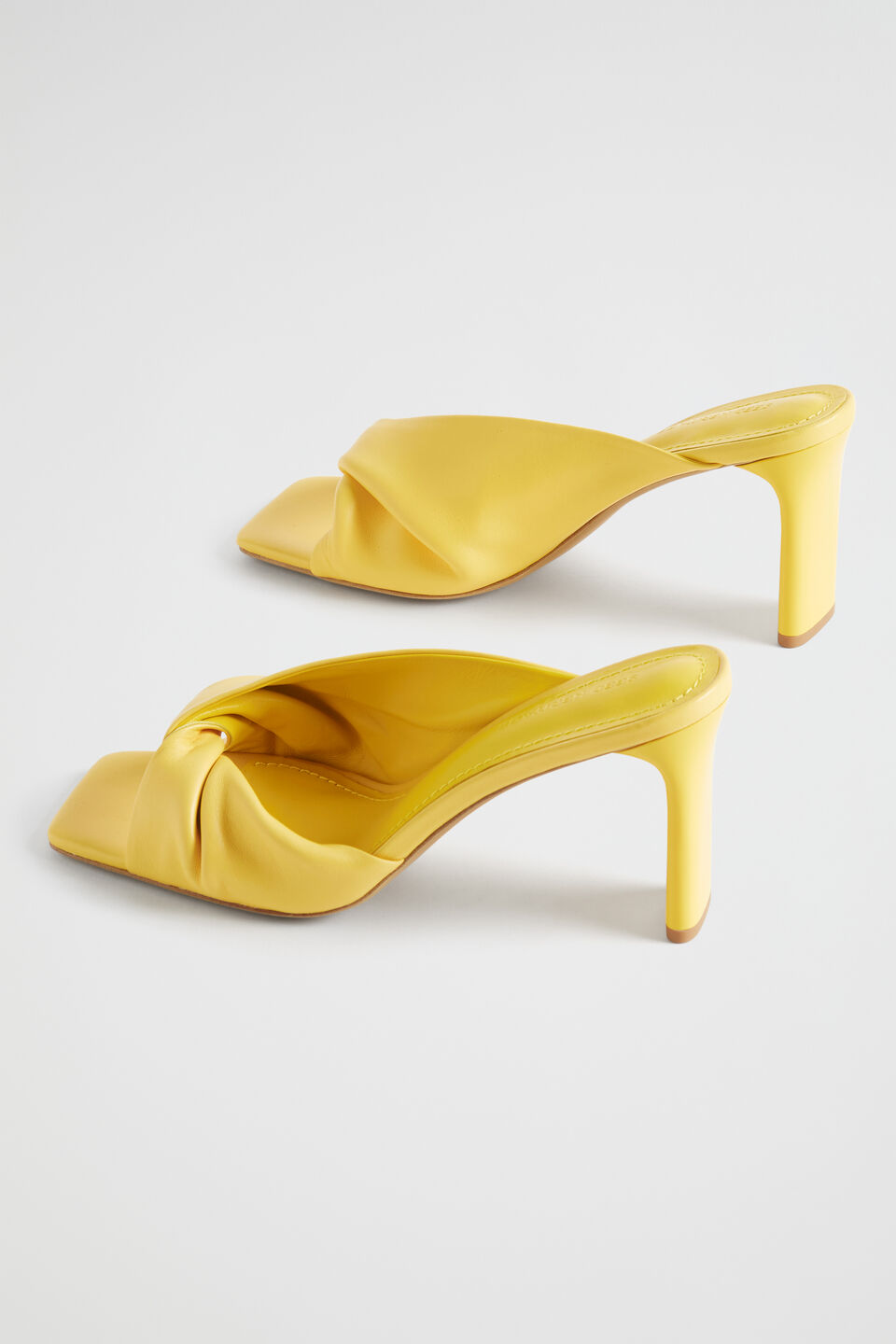 Flora Twist Heel  Gold Amber
