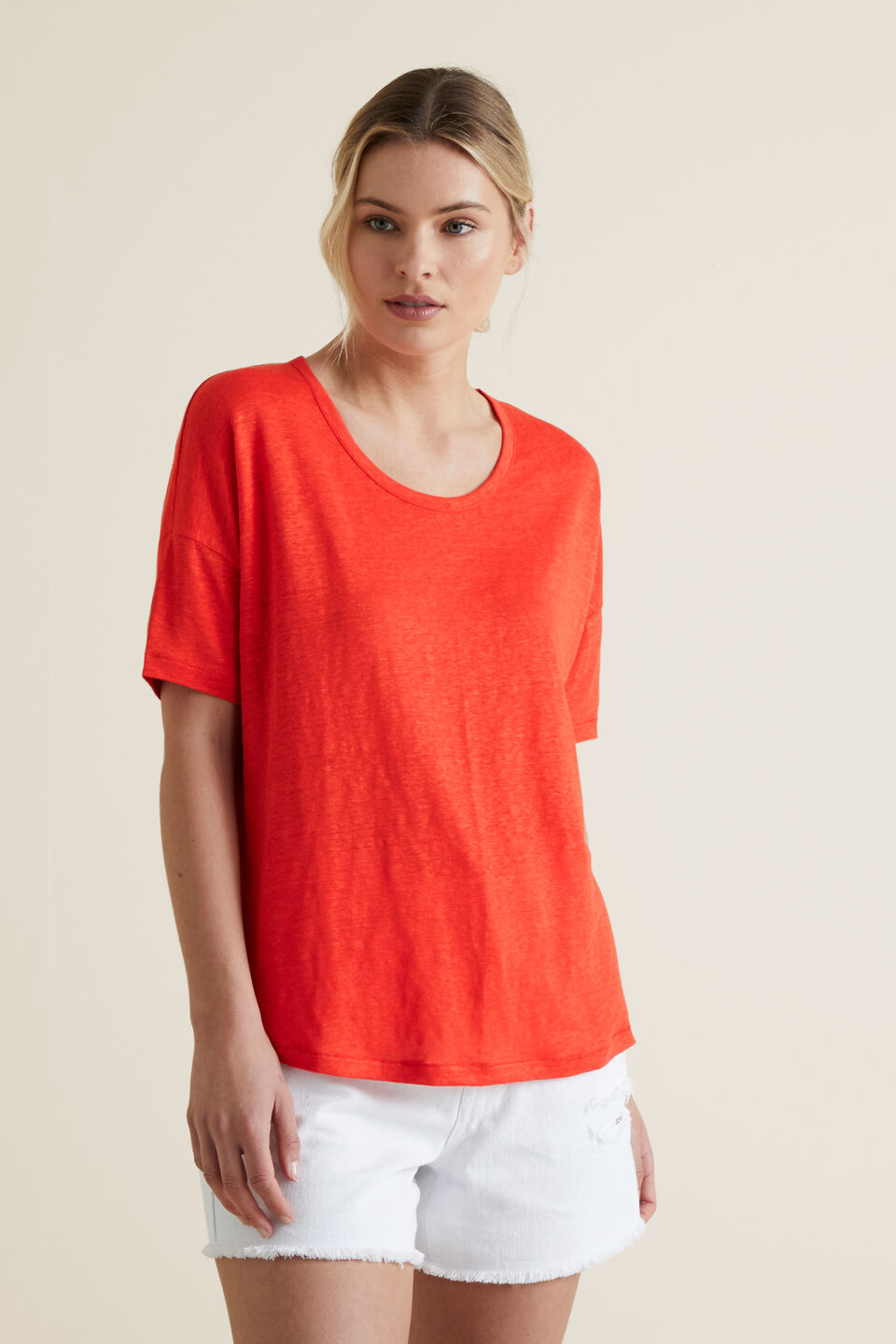 Round Neck Linen Tee  