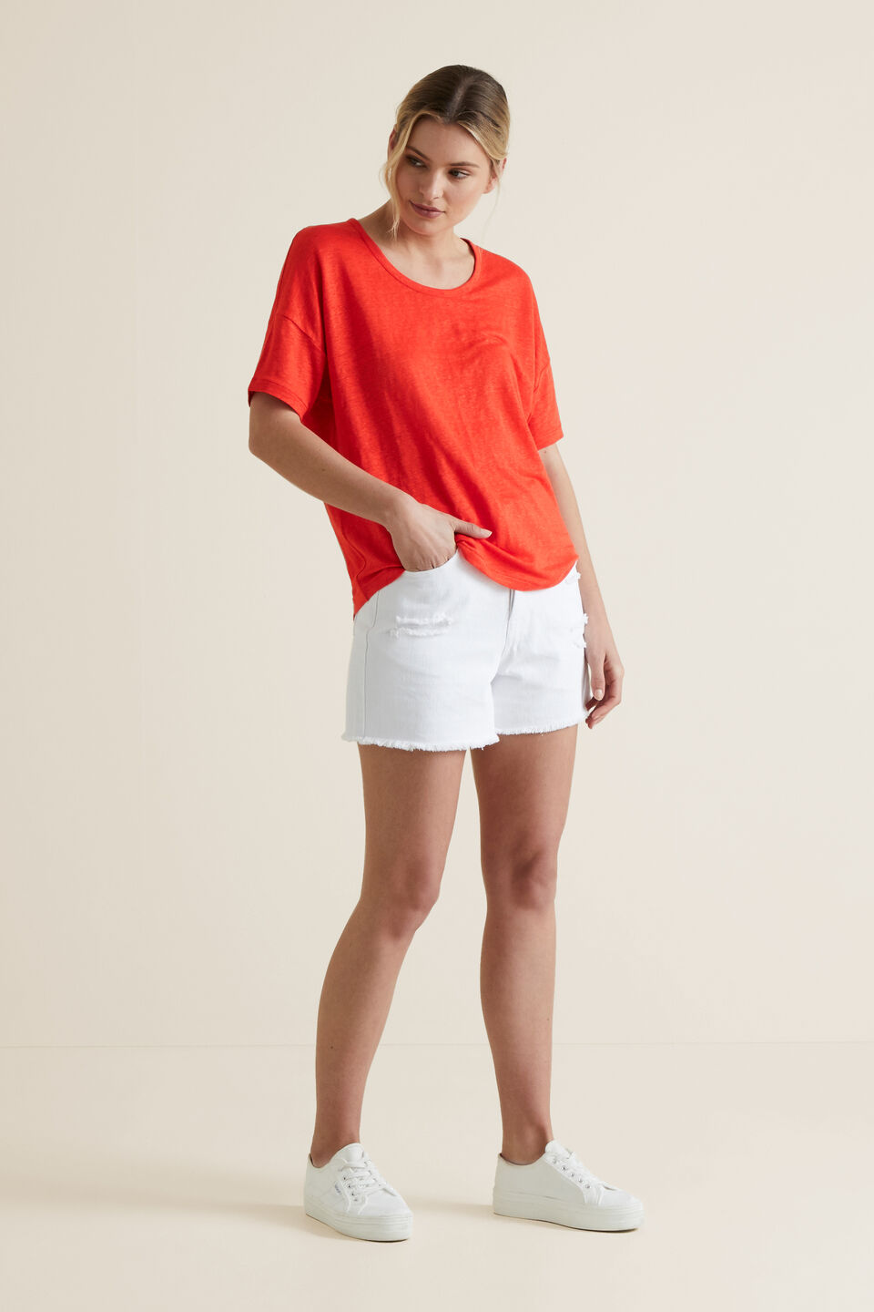 Round Neck Linen Tee  