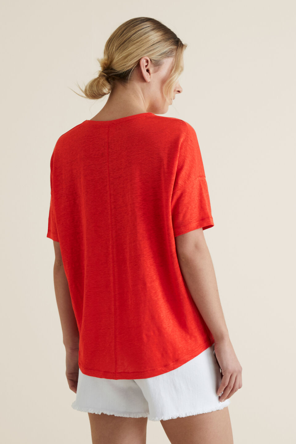Round Neck Linen Tee  