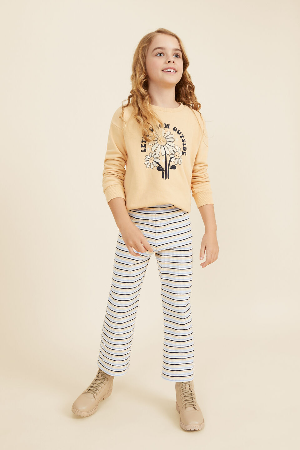 Daisy Sweat  Dijon