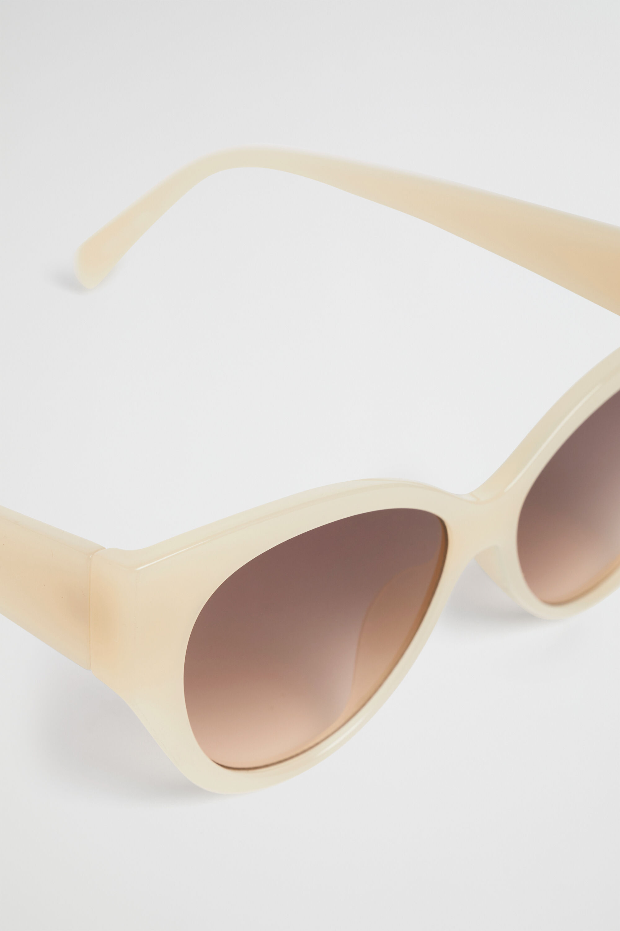 Whitney Cat Eye Sunglasses Seed Heritage