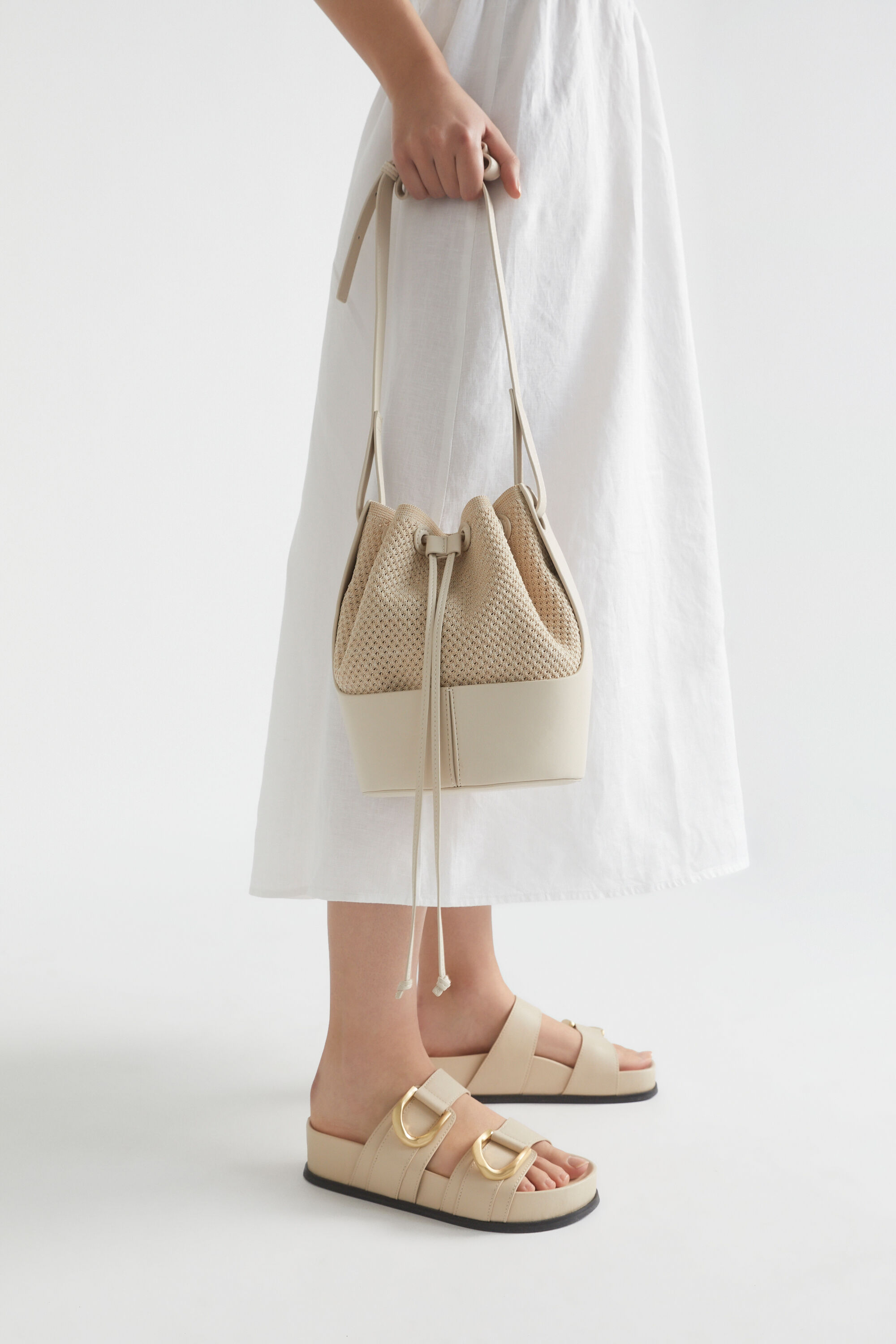 Magnolia top bucket bag
