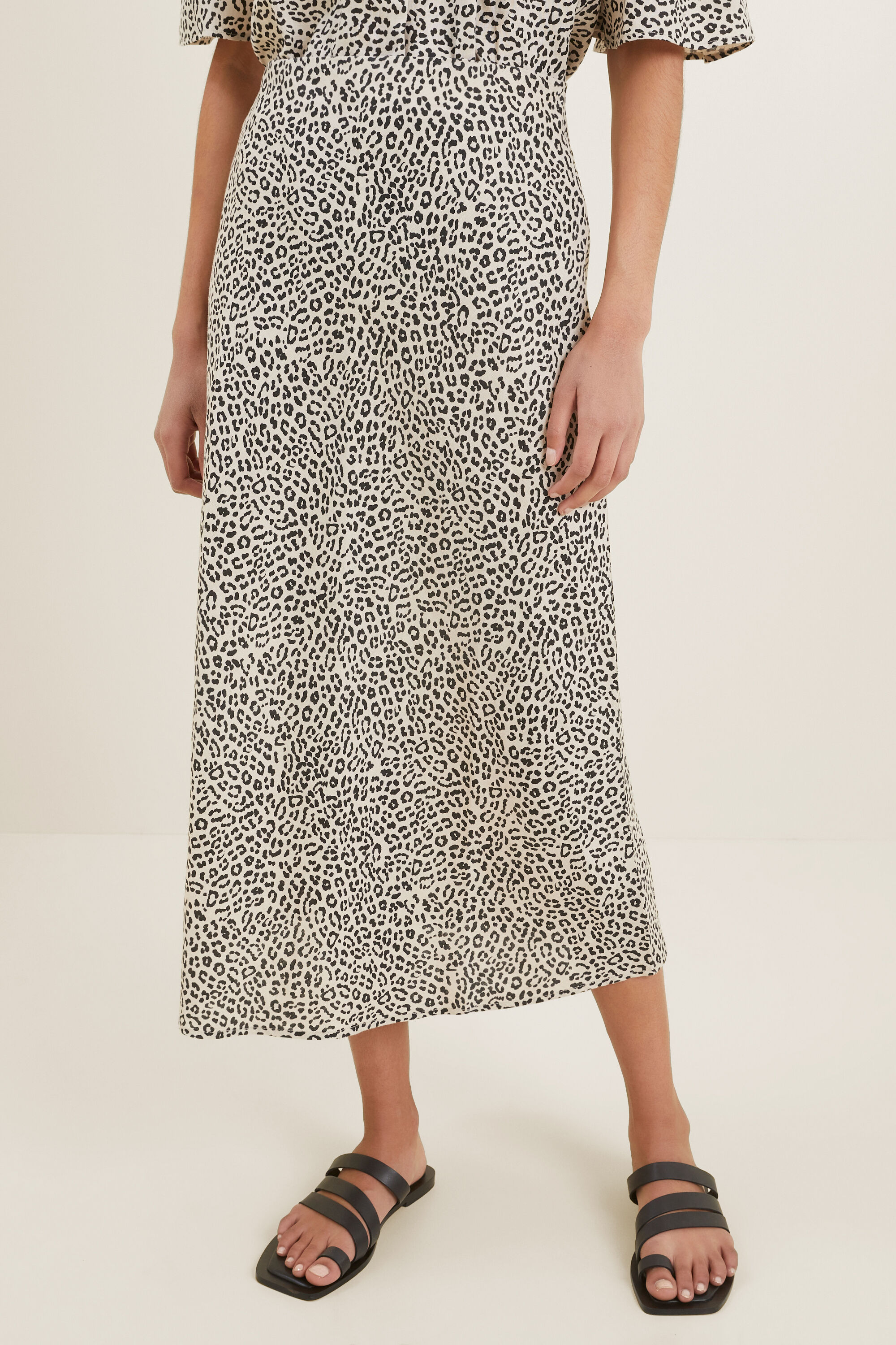 Animal print deals skirt seed