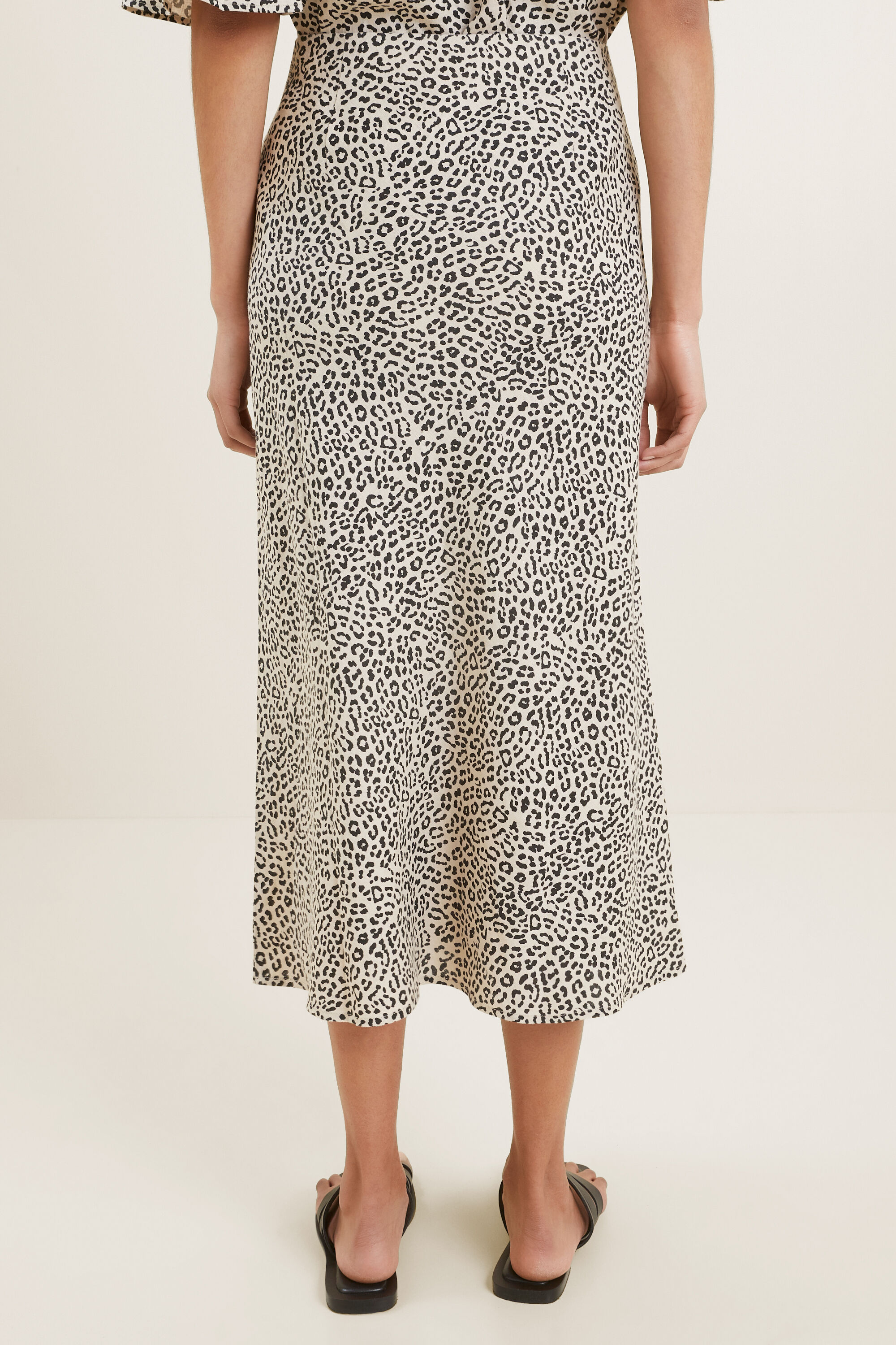 Leopard print deals skirt seed
