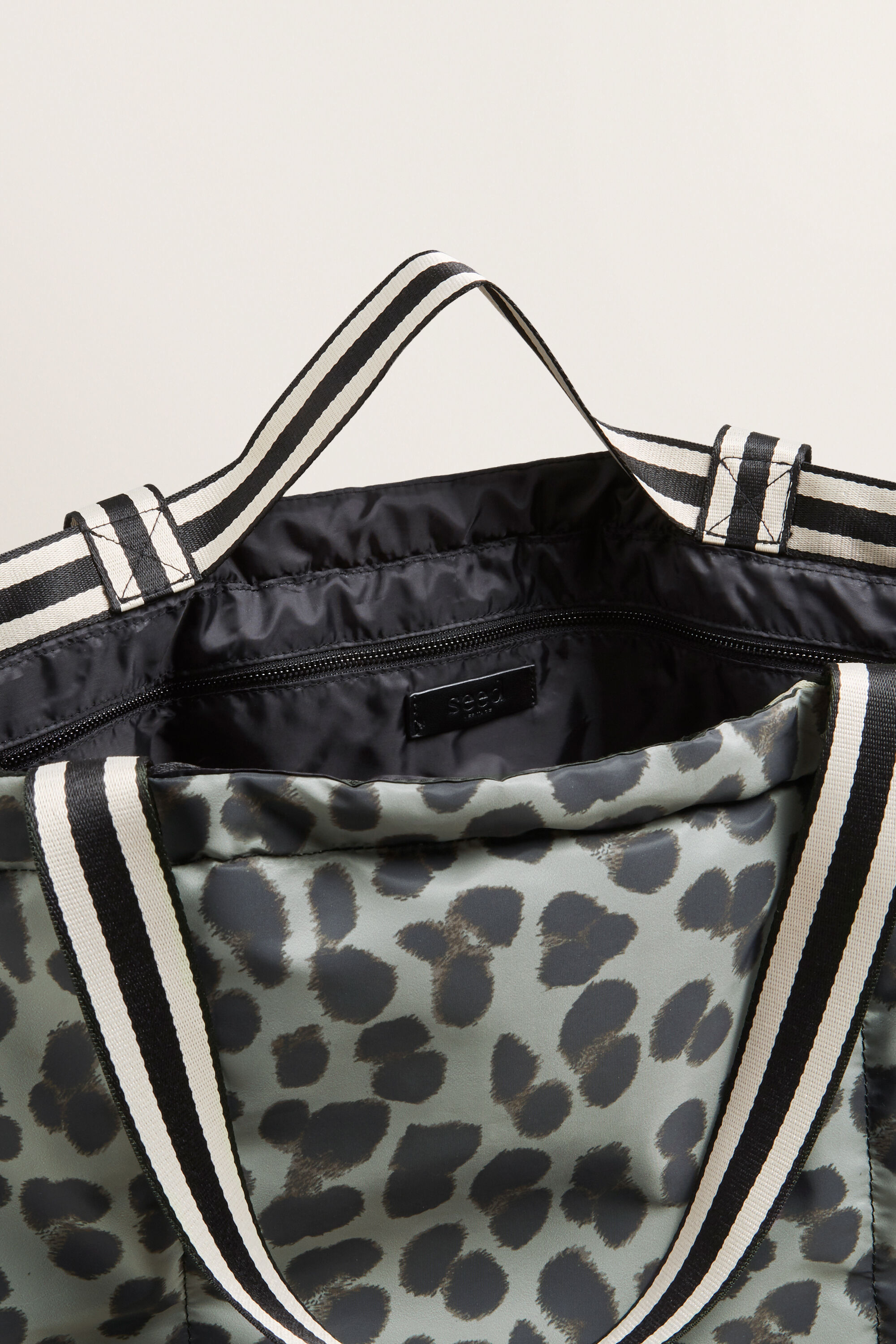 Oversized Leisure Tote Seed Heritage