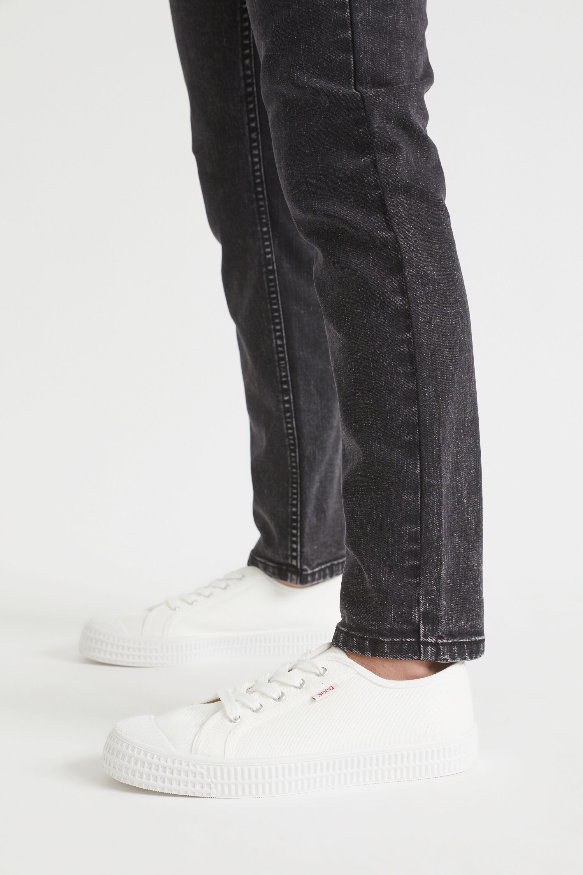 Basic canvas sneakers discount