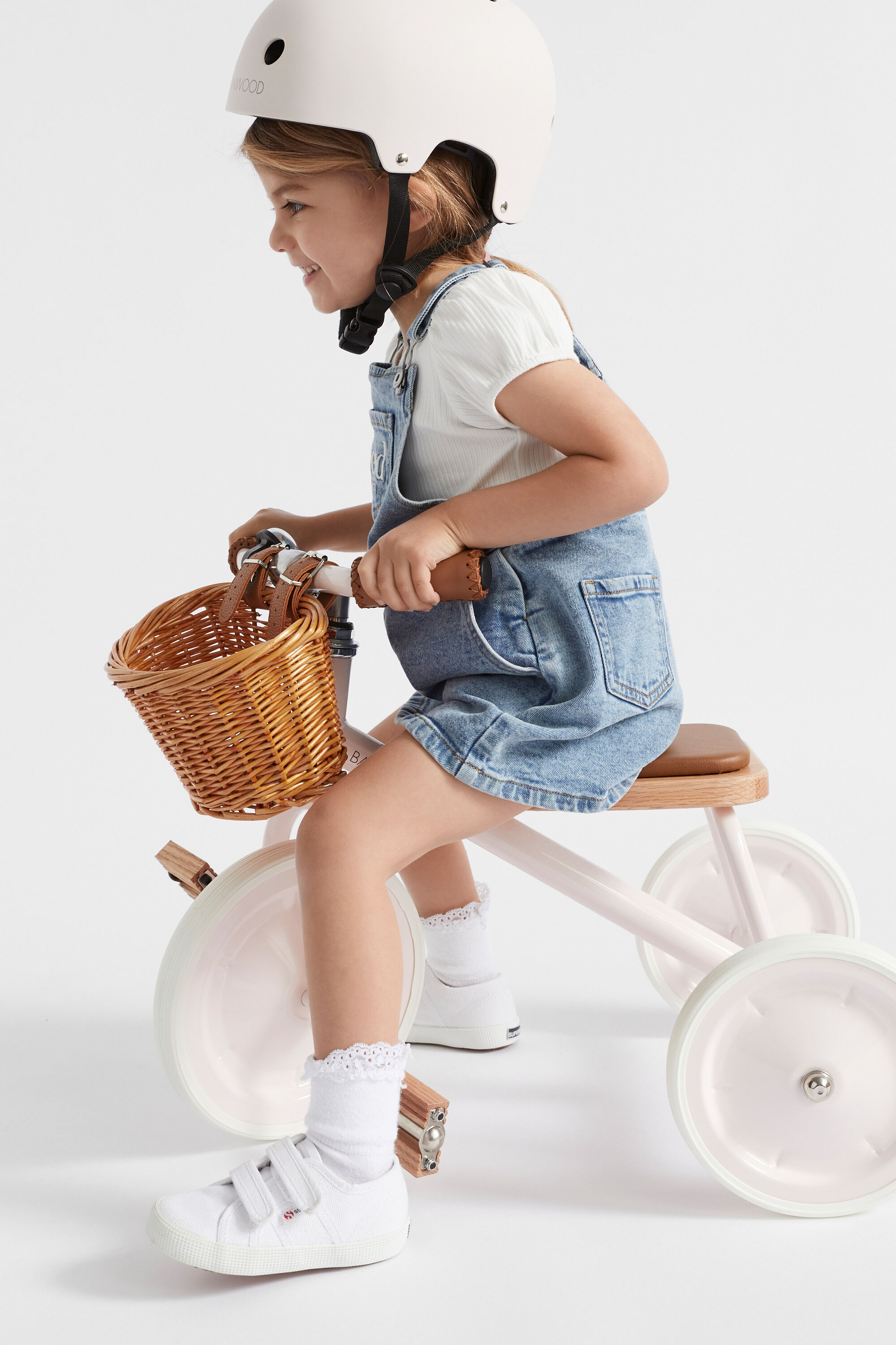 Banwood trike hot sale pink