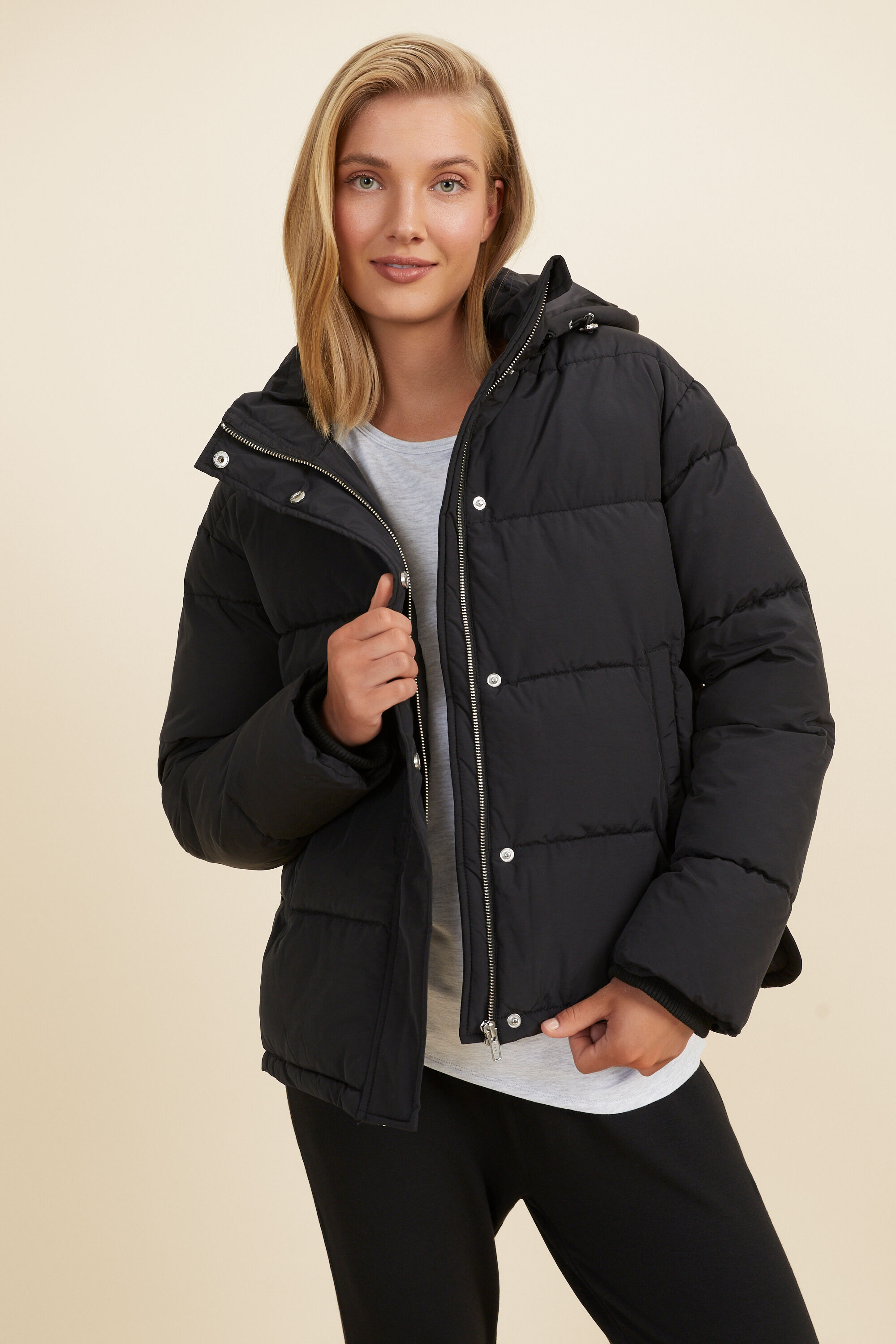 Black core puffer jacket online