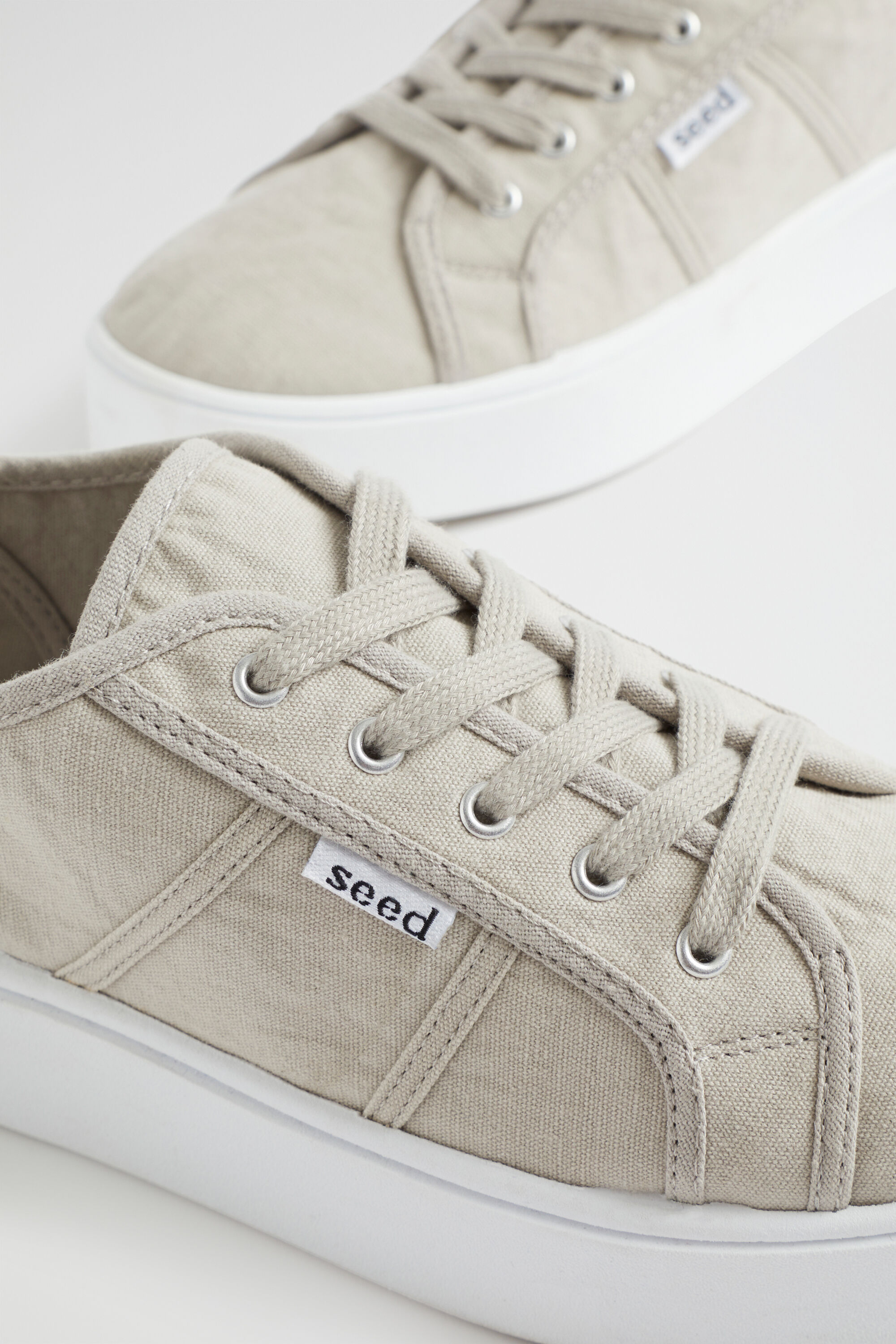 Billie Flatform Sneaker