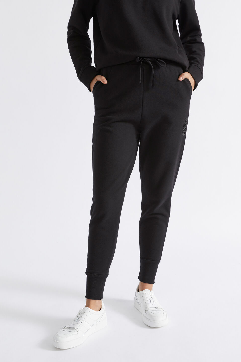 Heritage Logo Terry Trackpant  Black