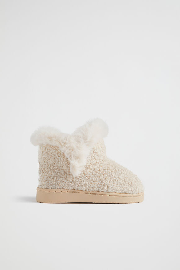 Fluffy House Boot  Oatmeal  hi-res