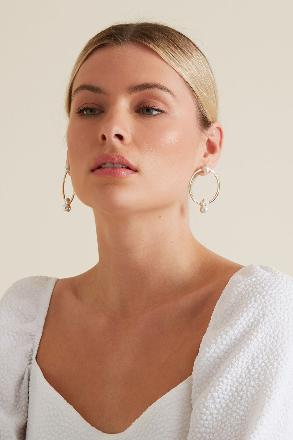 Round Pearl Earrings  9