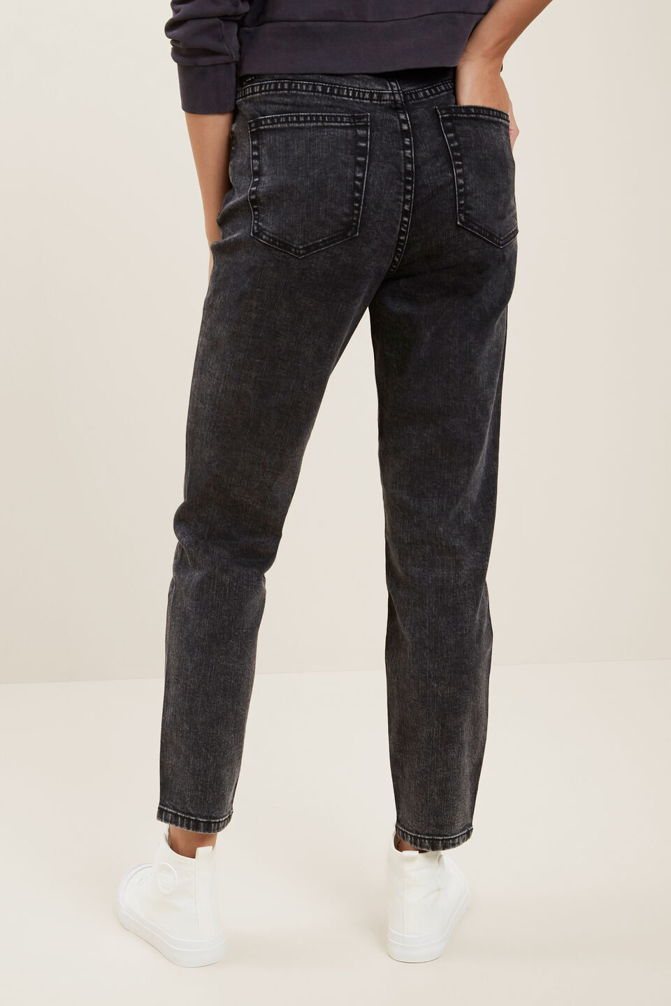 High Rise Jean  Washed Black