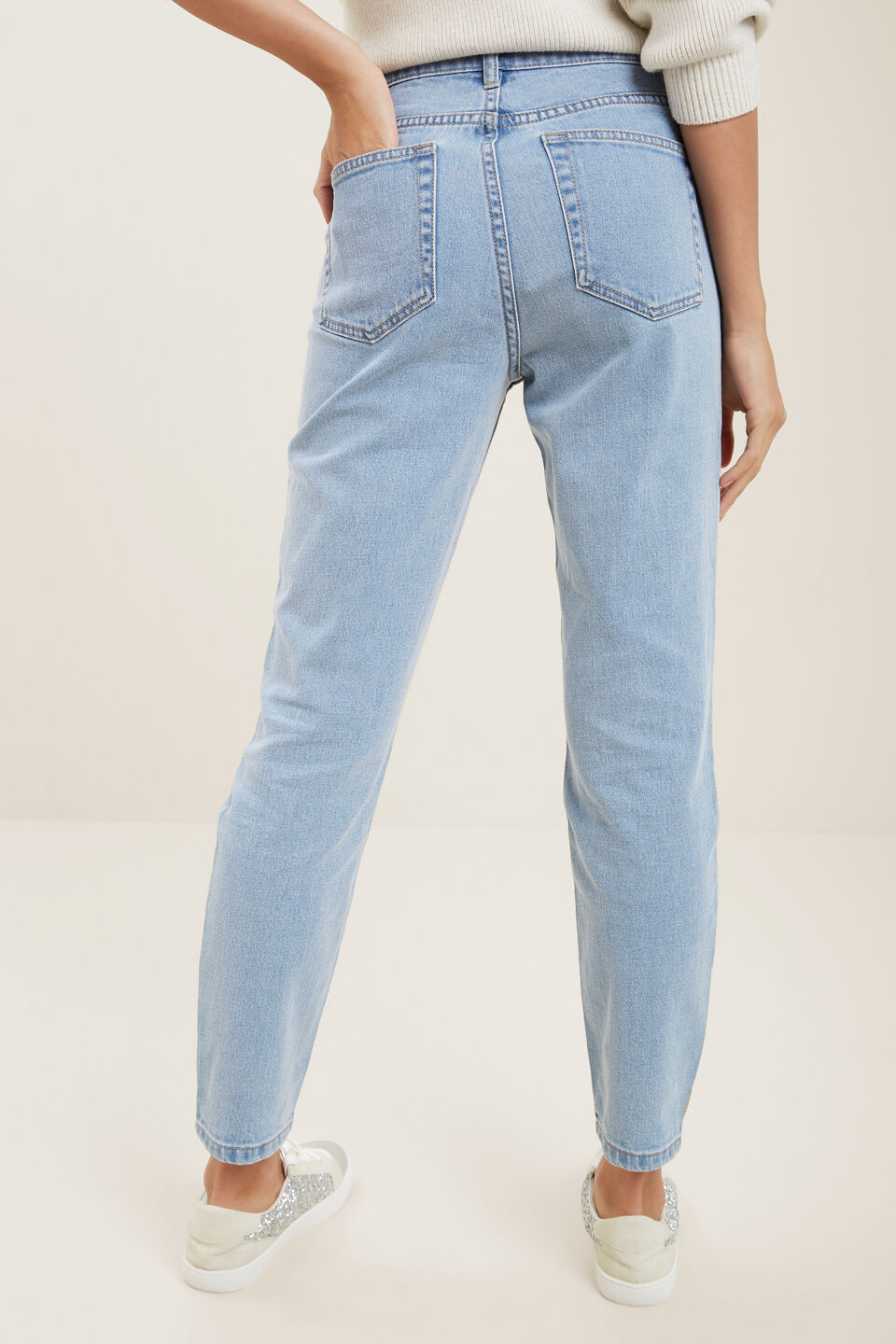 High Rise Jean  Washed Classic
