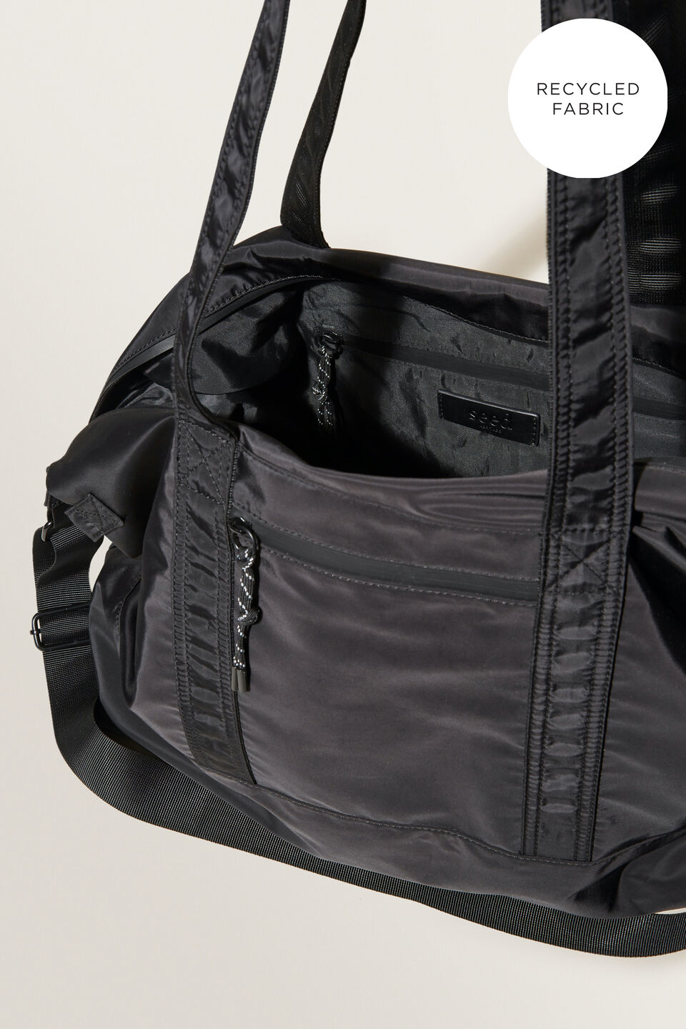 Recycled Travel Bag  Black