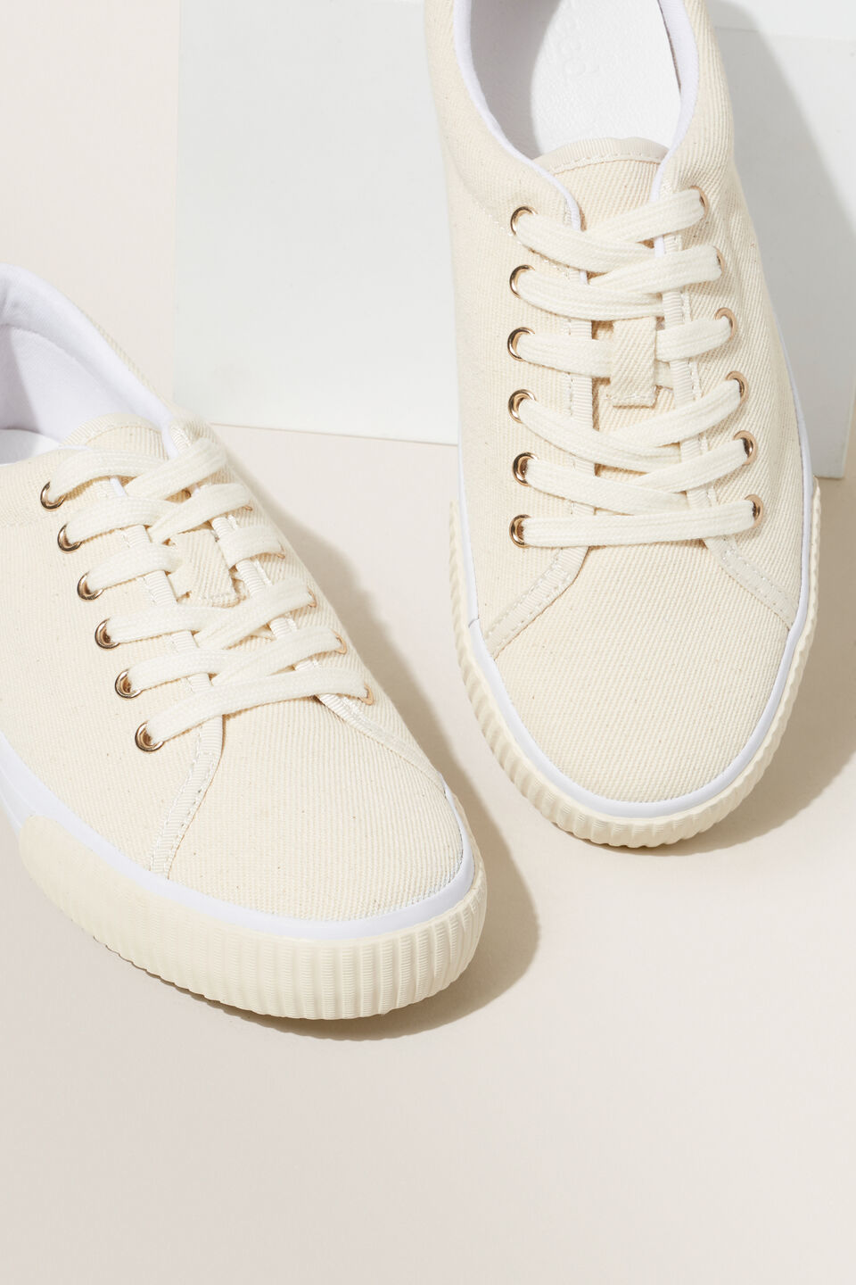 Steph Canvas Sneaker  Natural