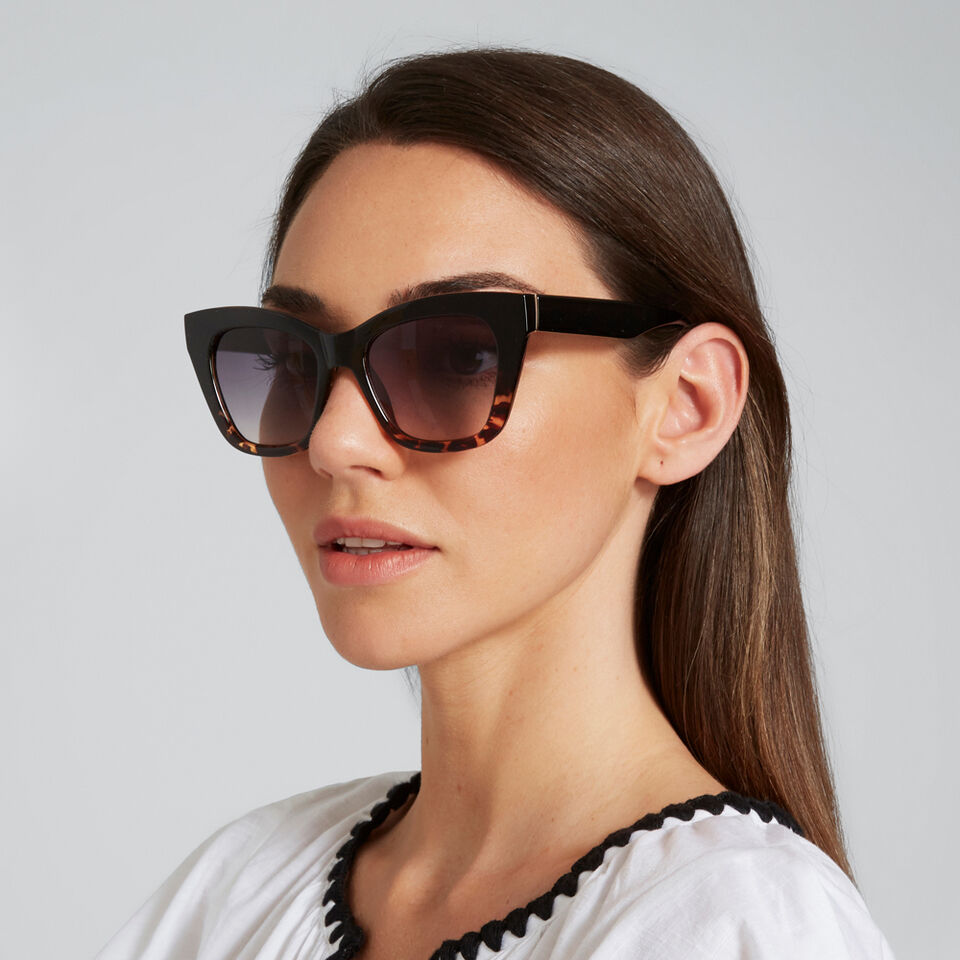 Paula D-Frame Sunglasses  