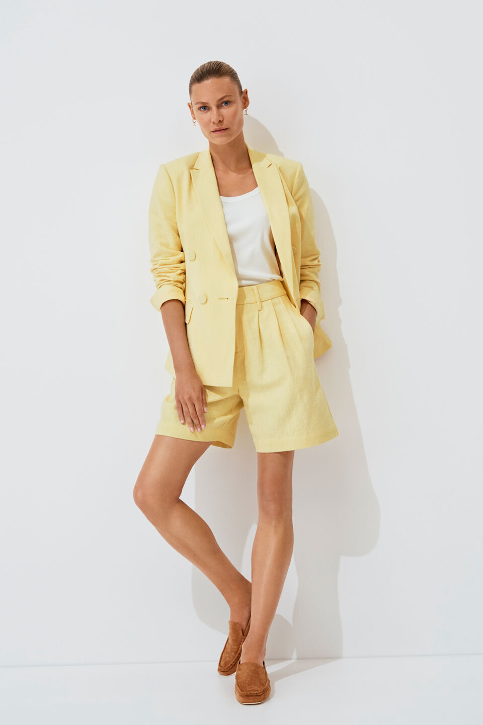Textured Tailored Short  Limocello