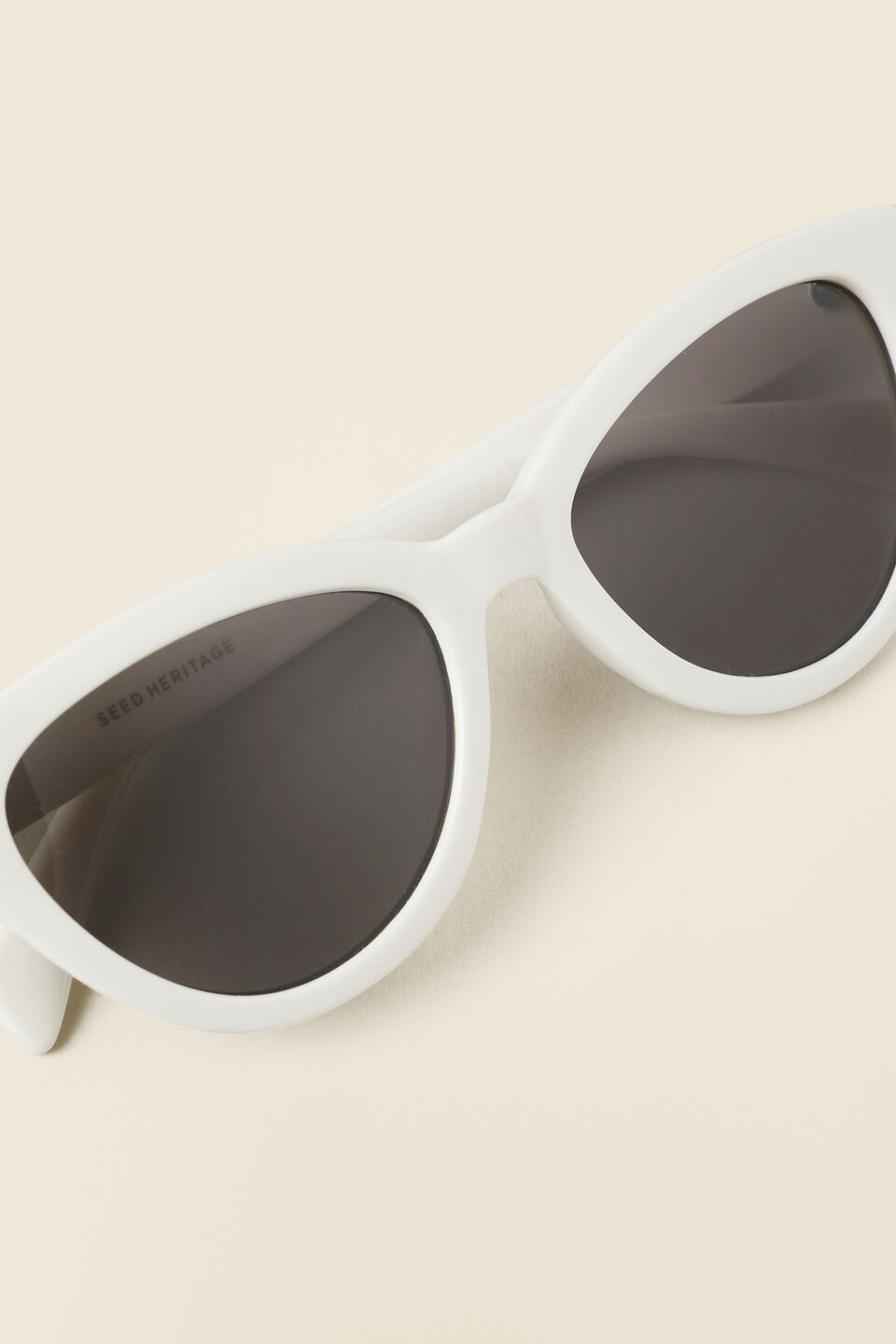 Chelsea Sunglasses  Vanilla